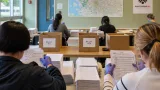 Elections BC confirms ballots cast on Saturday will be tallied by hand; final count set for November