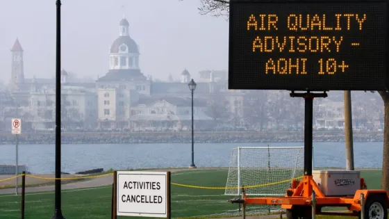 Kingston braces for wildfire smoke as AQHI spikes; activities curtailed citywide